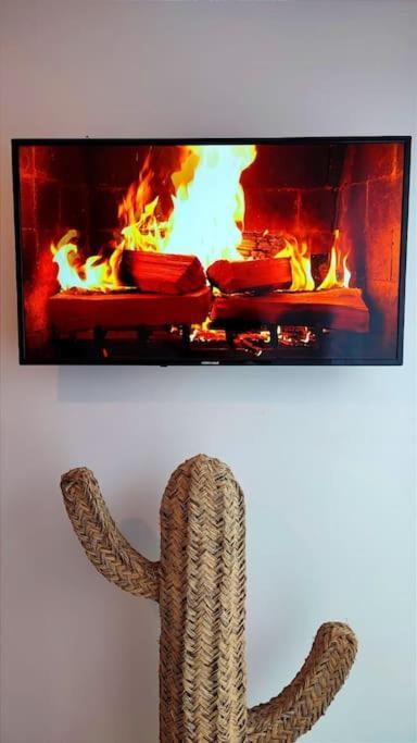 Appartement Cosy, Detente Avec Terrasse 프루투에트 외부 사진